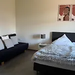 Pier 1 Bis 4 Gmuetliche Mit Boxspringbett * كوكسهافن