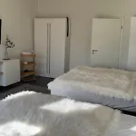 Pier 1 Bis 4 Gmuetliche Mit Boxspringbett Проживание в семье Куксхафен