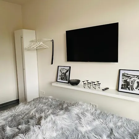 Pier 1 Bis 4 Gmuetliche Mit Boxspringbett *