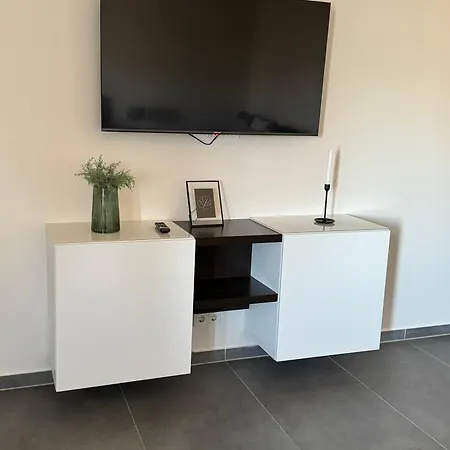Pier 1 Bis 4 Gmuetliche Mit Boxspringbett * Куксхафен