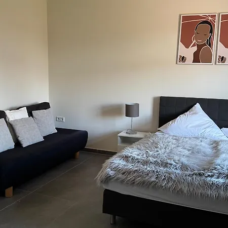 Pier 1 Bis 4 Gmuetliche Mit Boxspringbett * Куксхафен
